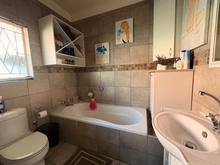 3 Bedroom Property for Sale in Stilfontein Ext 4 North West